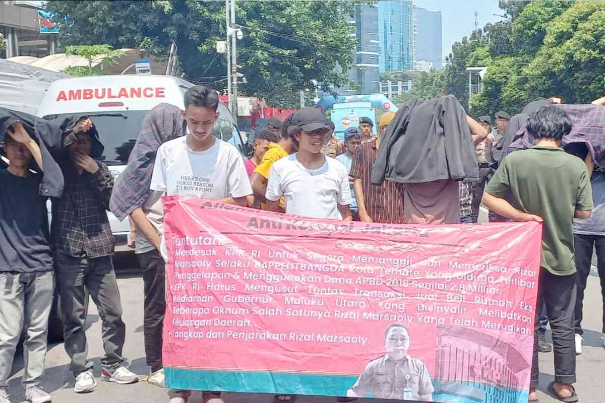 Aksi Ketiga Kalinya Aliansi Mahasiswa Malut Anti Korupsi Tegas Desak