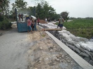 Sempat Dijadikan Tanah Uruk, Limbah B3 Di Watudakon Kini Dibongkar