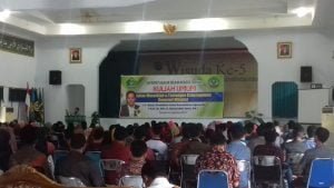 Prof. Dr. H. Kamaruddin Amin, MA Merespon Soal Cadar di Kampus IAIN Ternate