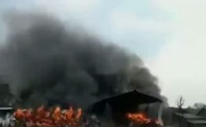 Gudang Plastik Di Mojosari Di Lalap Si Jago Merah