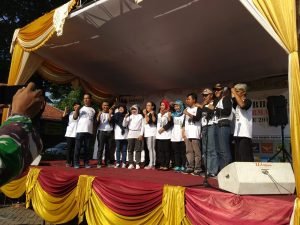 Bawaslu Kota Mojokerto Gelar Senam Awas Dan Deklarasi Kalah Terhormat Menang Bermartabat