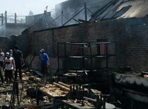 Gudang sandal Dan Sepatu Di Sidoarjo Terbakar, Sulitkan Petugas PMK