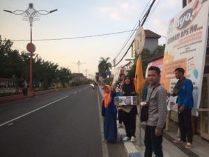 Peduli Gempa Dan Tsunami Di Sulteng, PC PMII Mojokerto Galang Dana Di Jalan