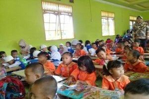 PAUD Ceria Bangsa Ngembat Peringati Hari Santri Dengan lomba Mewarnai