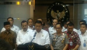 Tindak Lanjut Pembakaran Bendera Bertuliskan Kalimat Tauhid, Menko Polhukam Gelar Rakorsus