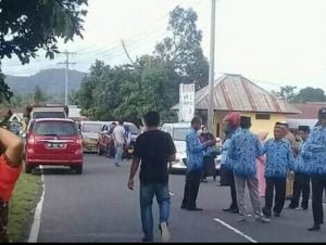 Akses Jalan Lumpuh, PNS Banyak Yang Tak Berkantor