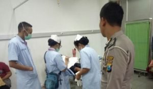 Pasang Bendera Partai, Bahrawi Dibacok