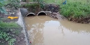 Tak Mampu Guyuran Hujan, Plengsengan Ambrol