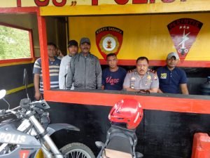 Kunjungi Pos Pam, Kapolsek Galela Ingatkan Personil Berantas Miras Dan Narkoba