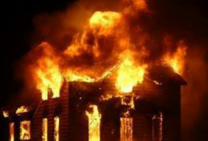 Ditinggal Ke Sawah, Rumah Subandri Terbakar