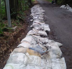 Warga Jati Jejer Dibuat Resah Dengan Bau Limbah