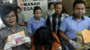 Ini Cerita Perempuan Kuras Isi ATM Teman Sendiri