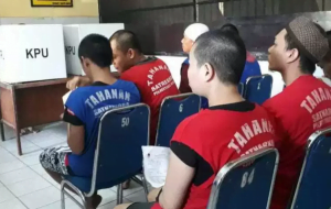 Tahanan Polrestabes Surabaya Ikut Nyoblos
