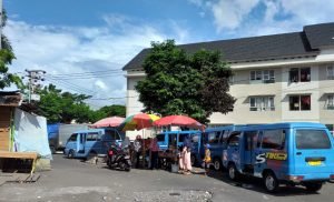 Pemindahan Parkiran Angkutan Umum Rute Sasa Dinilai Tak Efektif