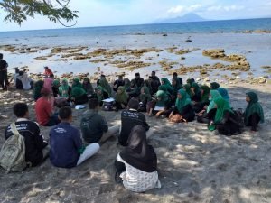 Pantai Tobololo Masih Menjadi Tempat Favorit Untuk Wisata Ilmiah