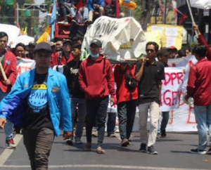 Di Anggap RUU Mencekik Rakyat, Ini Respon Mahasiswa Sidoarjo