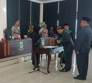 Walikota Mojokerto Mutasi Dua Pejabat Pemkot