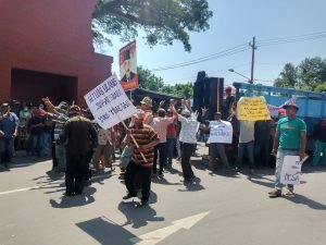 Detik Detik Demo Pilkades Suarakan Tuntutan