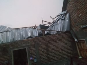 Puting Beliung Mengamuk di Desa Watudakon, Tujuh Rumah Warga Rusak