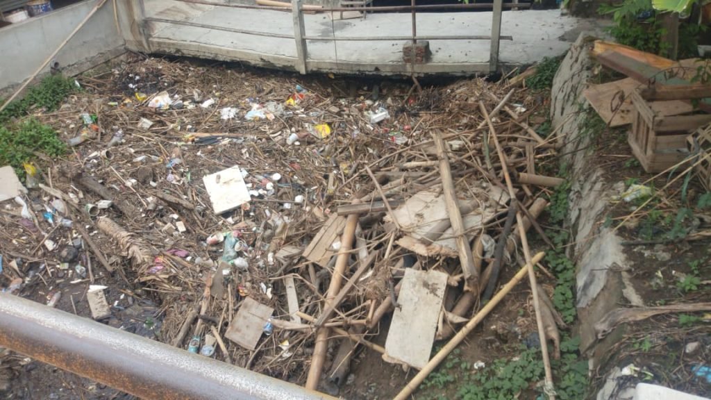 Kali Avour Mendangkal, Pemkab Gresik Terkesan Tutup Mata