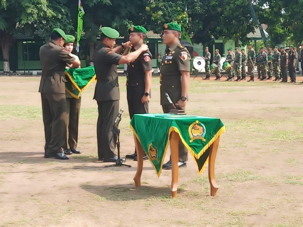 Serah Terima Dandim 0815, Danrem 082/CPYJ, Minta Pejabat Baru Dandim Terus Berkarya