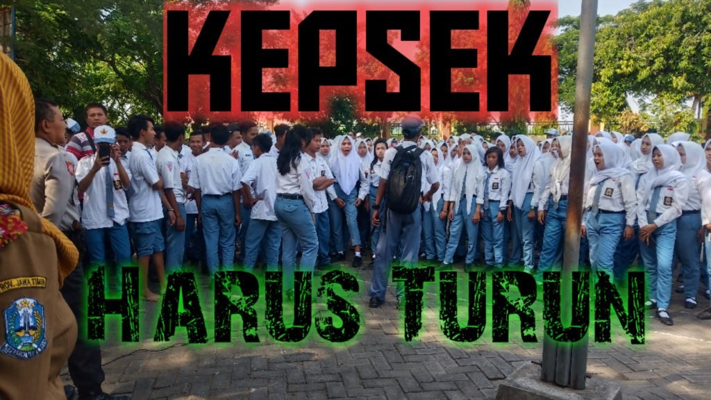 Video Detik- detik, Siswa SMKN 1 Trowulan Tuntut Kepseknya Mundur