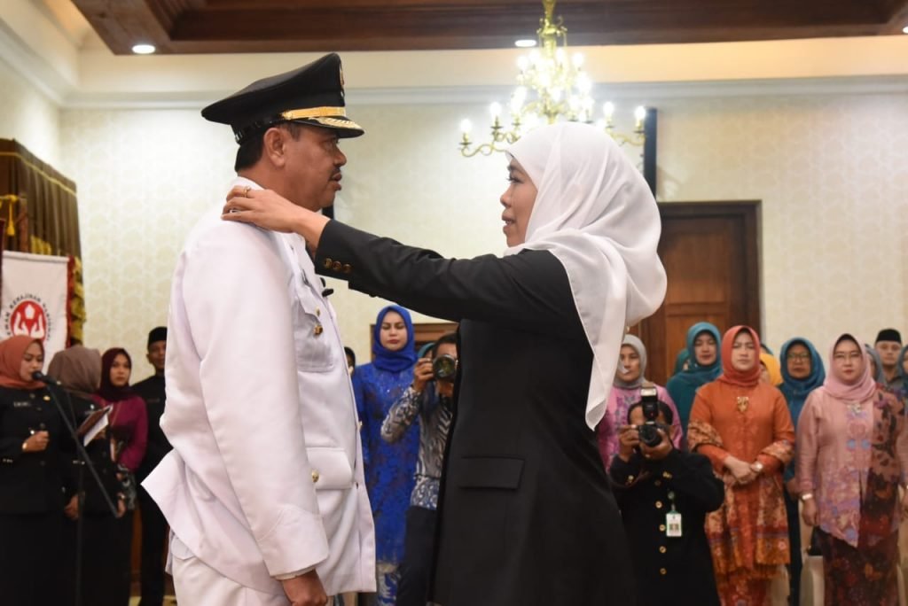 Pungkasiadi Resmi Gantikan Mustofa Sebagai Bupati Mojokerto