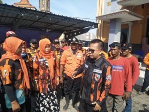 MPC Pemuda Pancasila Jombang Berikan Bantuan Korban Banjir