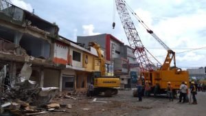 21 Ruko di Jember Mulai dirobohkan