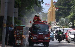 Langkah Jitu Pemkot Surabaya Atasi Corona, Mobil Water Supply Jadi Alat Penyemprot Disinfektan.