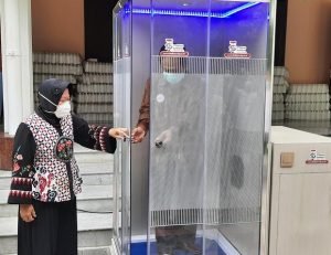 Bilik dan Terowongan Sterilisasi Virus Corona, Ini Kata Risma Efetifitasnya Atasi Corona