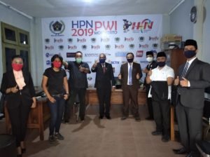 Jalin Langkah Sinergi, DPRD Kota Mojokerto Kunjungi Posko Pengaduan Covid-19 PWI Mojokerto