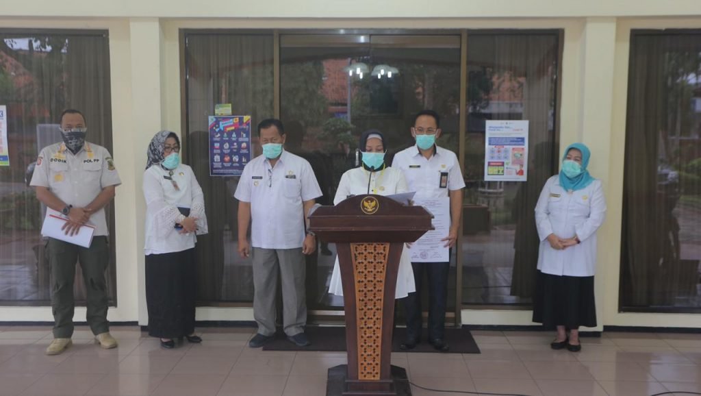 Ning Ita Serukan Ikhtiar dan Tawakal Hadapi Covid-19 Sholat Jum’at Ditiadakan 