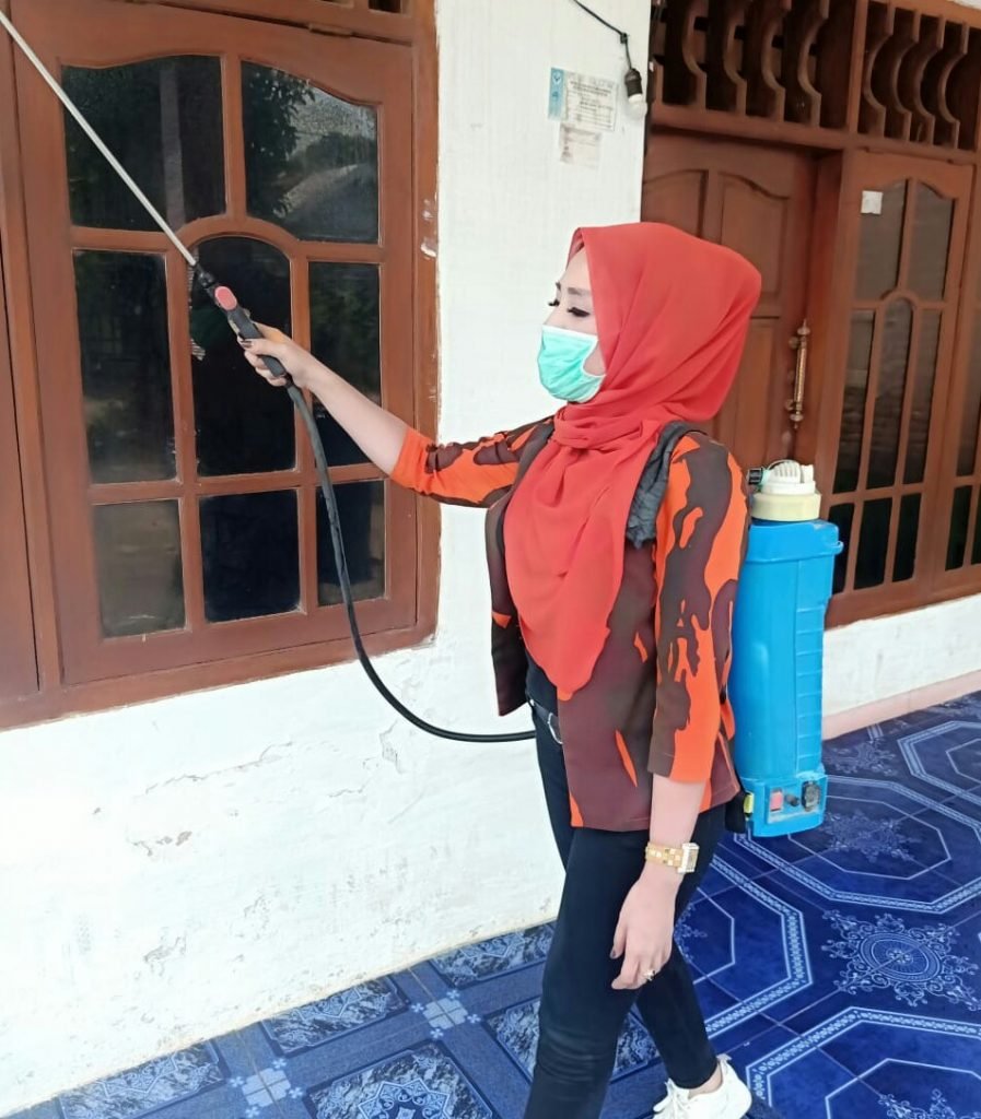 Perangi Covid-19,  Pemuda Pancasila Mojoagung Gelar Penyemprotan Disinfektan