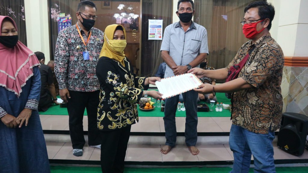 Tak Singgung Soal SE, Jam Dagang PKL Sampai Pukul 21.00