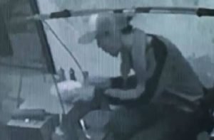 Pedagang Bakso Ludahi Daganganya, Ini Pendapat Spritualis Asal Mojokerto