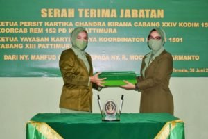 Ketua Persit KCK Koorcab Rem 152 Pimpin Serah Terima Jabatan Ketua Persit Cabang XXIV Kodim 1501/Ternate