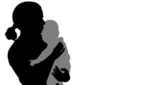 Gendong Bayi Baru Lahir, Pria Ini Dikira Penculik, Ternyata Anaknya Hasil Hubungan Gelap