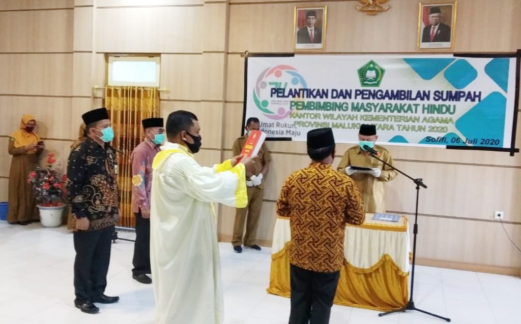 Kakanwil Kemenag Malut, Sah Melantik Eko Prasetyo Sebagai Pembimas Hindu Malut