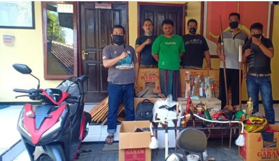 dukun palsu malang