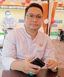 Lambat Tangani Pendidikan Di Masa Covid-19, Mochtar : Membantu Masyarakat Kurang Mampu Dengan Membuka Zona Internet Gratis