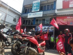 WOM Finance Mojokerto di Demo Mantan Karyawanya Sendiri