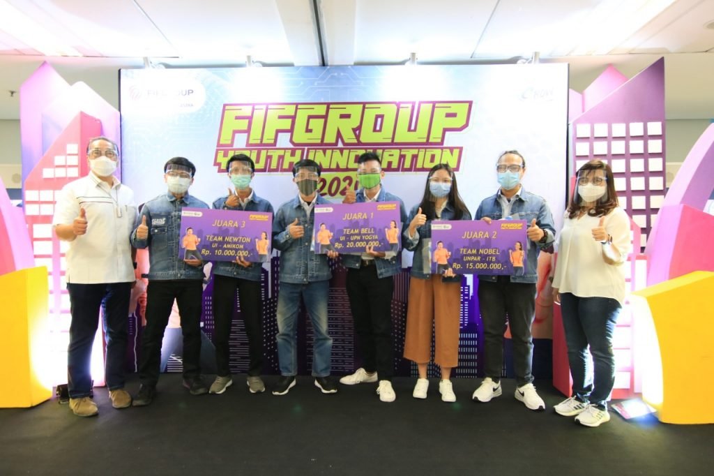 FIF GROUP Beri Penghargaan 18 Top Mahasiswa Indonesia Terbaik