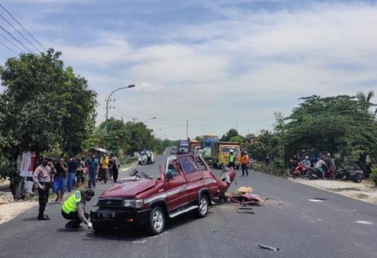 Tabrakan Maut di Tuban, Enam Nyawa Melayang