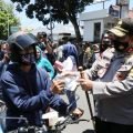 Menuju Pilkada 2020, Polda Malut Bagikan 190.000 Masker Ke Masyarakat