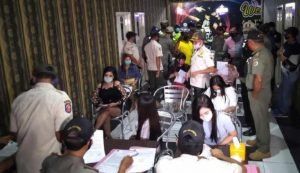 Gadis Gadis Cantik Mojokerto Terjaring Operasi Yustisi di Room Karaoke