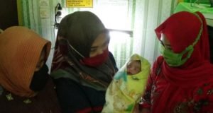 Bayi Baru Lahir Ditemukan di Belakang Puskesmas Bikin Heboh