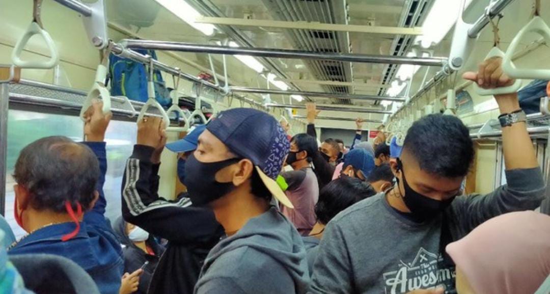 Masker Scuba Tak Boleh Dipakai Di KRL