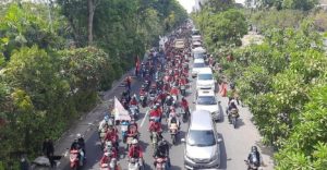Jalan Ahmad Yani Surabaya Diblokade Oleh Ribuan Massa Buruh
