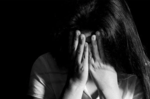 Tak Kuat Nahan Nafsu Lihat Pemilik Warung Pakai Daster, Pemuda Mau Perkosa Emak Emak